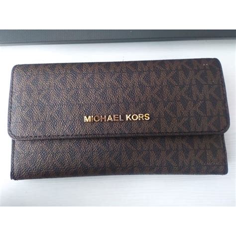 harga dompet michael kors.